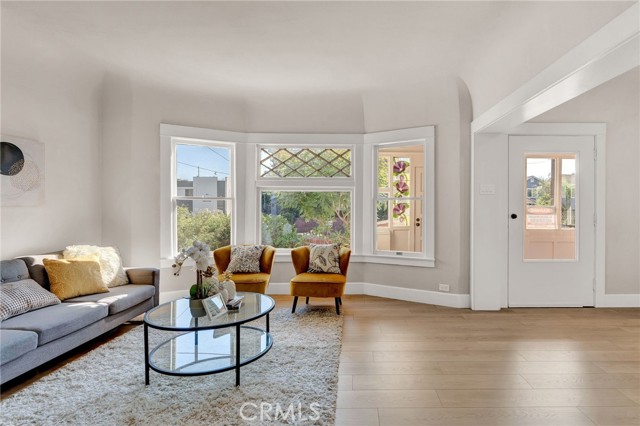 225 N Avenue 57, Los Angeles CA: https://media.crmls.org/medias/b1054019-d476-42ec-91b6-08653e582a1c.jpg