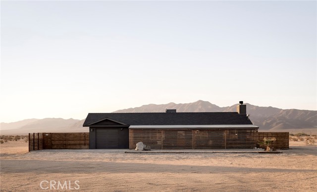 84328 Amboy Road, 29 Palms CA: https://media.crmls.org/medias/b1054191-dd08-43b3-aa1e-84fb937e8a04.jpg