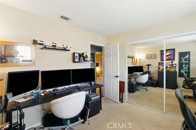 342 Canyon View Drive, Calimesa CA: https://media.crmls.org/medias/b105513b-2697-4484-b595-396f6b35e20c.jpg