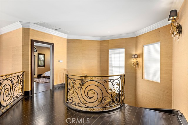 451 W Le Roy Avenue, Arcadia CA: https://media.crmls.org/medias/b105d371-6e75-4908-ac77-0eb5216e097f.jpg