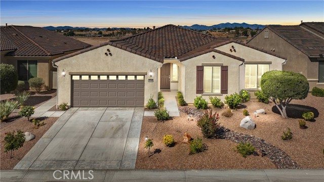 11300 River Run Street, Apple Valley CA: https://media.crmls.org/medias/b105fa2a-8f8a-407c-9578-df6486ed27c1.jpg
