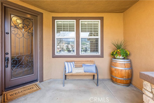 Detail Gallery Image 6 of 71 For 1357 Onyx Cir, Corona,  CA 92882 - 5 Beds | 4 Baths