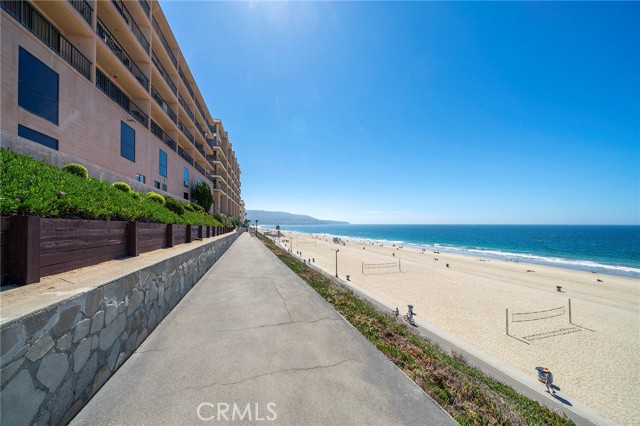 Detail Gallery Image 41 of 45 For 721 Esplanade #605,  Redondo Beach,  CA 90277 - 1 Beds | 1 Baths