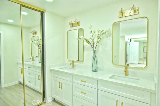 16329 Cherry Fall Lane, Cerritos CA: https://media.crmls.org/medias/b107c7da-986d-4897-bf7b-408fe7d5efeb.jpg