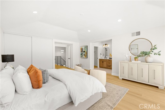 6511 E Circulo Dali, Anaheim Hills CA: https://media.crmls.org/medias/b107ff8b-3f87-4d8f-9799-56a0967e7d56.jpg