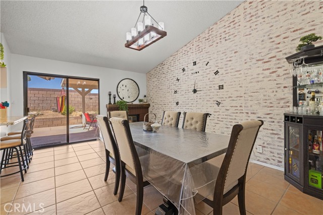 Detail Gallery Image 16 of 69 For 4853 Paseo Fortuna, Palmdale,  CA 93551 - 4 Beds | 2 Baths