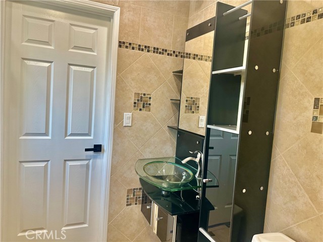 Detail Gallery Image 43 of 56 For 10760 Des Moines Ave, Porter Ranch,  CA 91326 - 3 Beds | 2/1 Baths
