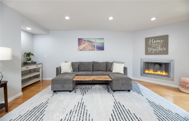 2617 Ruhland Avenue, Redondo Beach, California 90278, 2 Bedrooms Bedrooms, ,1 BathroomBathrooms,Residential,Sold,Ruhland,SB23059783