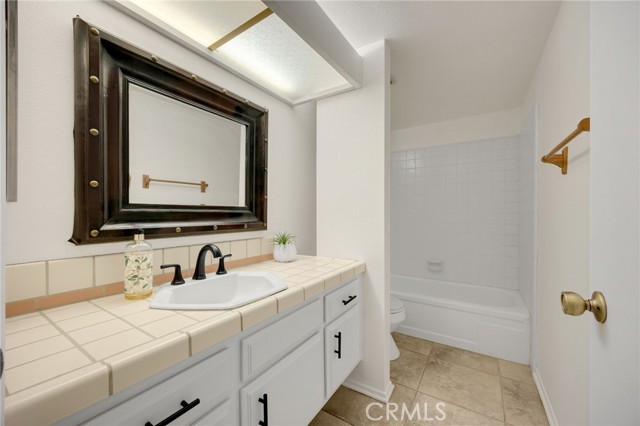 Detail Gallery Image 11 of 30 For 13234 La Quinta St, La Mirada,  CA 90638 - 5 Beds | 3 Baths
