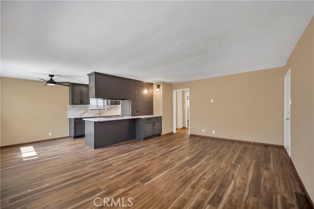 Detail Gallery Image 9 of 22 For 2214 E 2nd St #6,  Long Beach,  CA 90803 - 2 Beds | 1/1 Baths