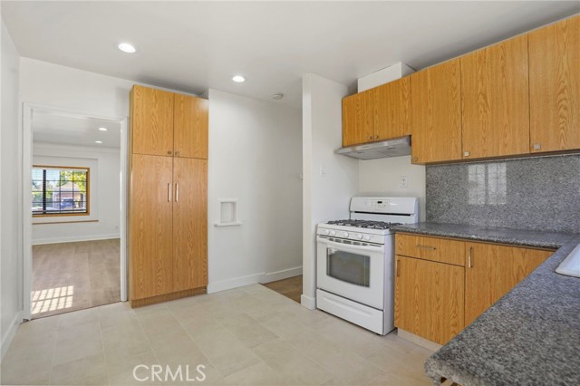 Detail Gallery Image 22 of 42 For 7554 Irvine Ave, North Hollywood,  CA 91605 - 3 Beds | 2 Baths