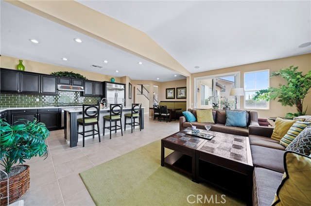 12729 Indian Ocean Drive, Etiwanda CA: https://media.crmls.org/medias/b10c370c-611b-4aa3-a996-0f0344787c0c.jpg