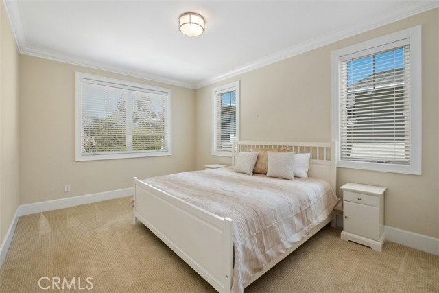 4 Summer House Lane, Newport Beach CA: https://media.crmls.org/medias/b10cd4af-c922-447e-8025-f5a7bc3aab93.jpg