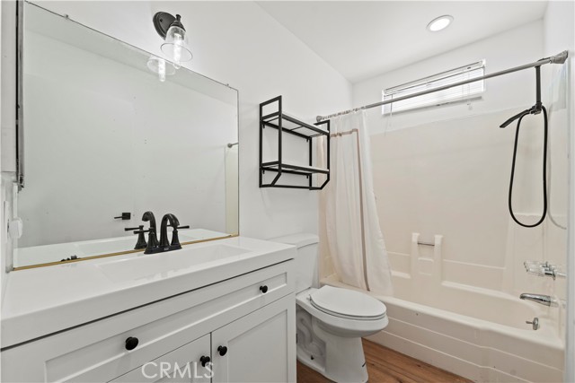 43323 LOOKABOUT RD, Lake Hughes CA: https://media.crmls.org/medias/b10d1668-ccb1-4960-8f09-fd3b560df462.jpg