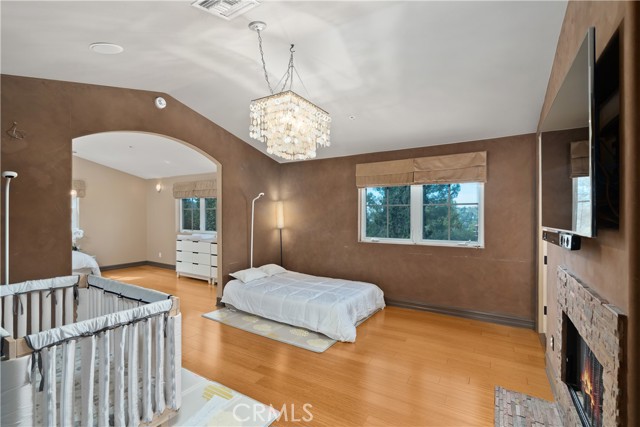 4630 Esparto Street, Woodland Hills CA: https://media.crmls.org/medias/b10d9684-a105-4b5e-84ec-a2f2af0c82e9.jpg