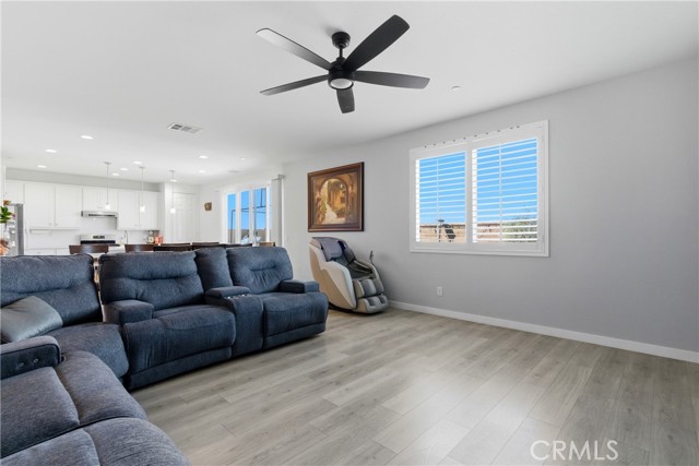 Detail Gallery Image 11 of 44 For 11547 Bing, Beaumont,  CA 92223 - 4 Beds | 4 Baths