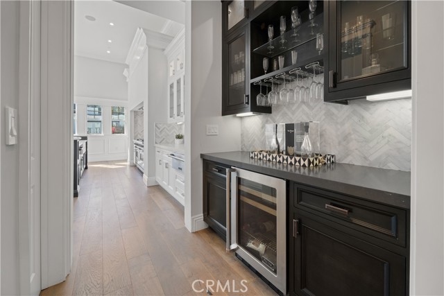 Detail Gallery Image 28 of 59 For 17528 Jayden Ln, Encino,  CA 91316 - 7 Beds | 10/1 Baths