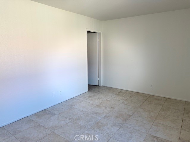 https://media.crmls.org/medias/b10fa952-05c2-4933-b8f6-be0a2c076a1a.jpg?preset=X-Large