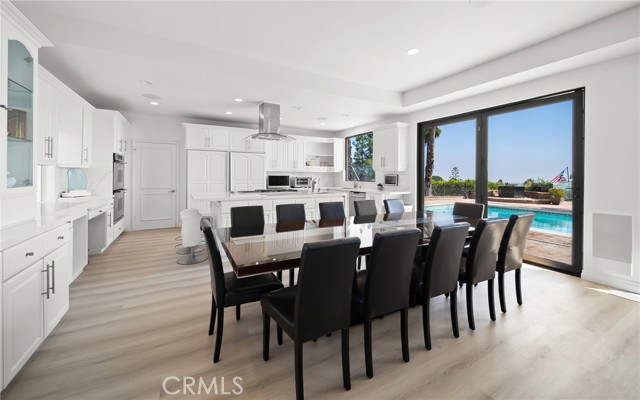 Detail Gallery Image 70 of 200 For 7930 Vulcan Dr, Los Angeles,  CA 90046 - 7 Beds | 8/1 Baths