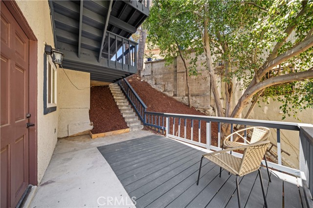 2838 Lambert Drive, Los Angeles CA: https://media.crmls.org/medias/b11048f4-ddff-4b5b-b732-79d3c4e76d0a.jpg