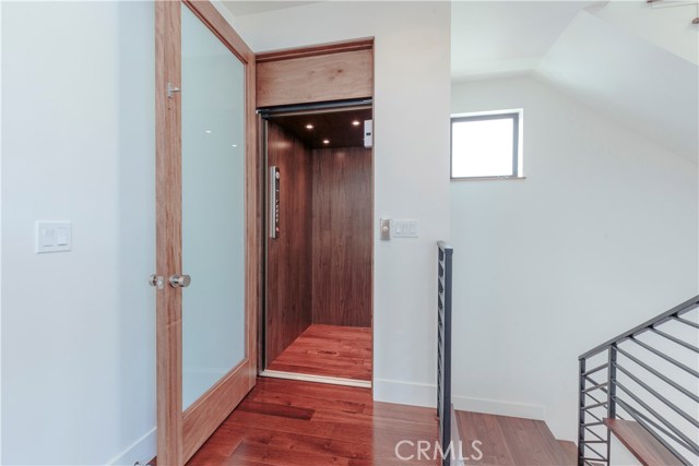 521 Gertruda, Redondo Beach, California 90277, 3 Bedrooms Bedrooms, ,3 BathroomsBathrooms,Residential,Sold,Gertruda,PV17159971