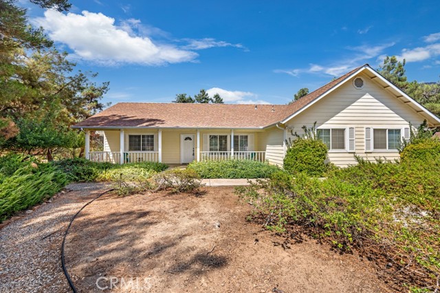 Detail Gallery Image 1 of 44 For 40858 Ferndale Dr, Three Rivers,  CA 93271 - 2 Beds | 2 Baths