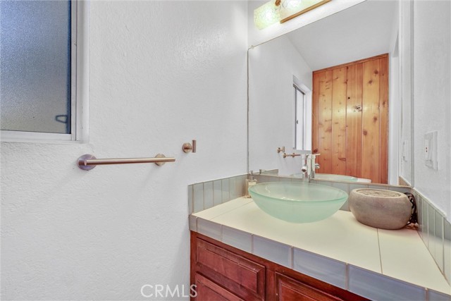 Detail Gallery Image 20 of 28 For 32490 Scandia Dr, Running Springs,  CA 92382 - 3 Beds | 2/1 Baths