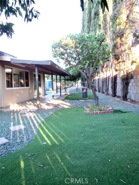 Image 18 of 21 For 43251 San Mateo Way