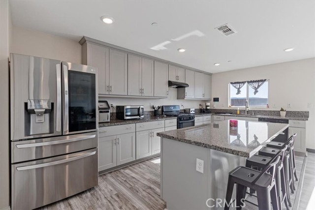 Detail Gallery Image 8 of 25 For 44539 Freer Way, Lancaster,  CA 93536 - 3 Beds | 2 Baths