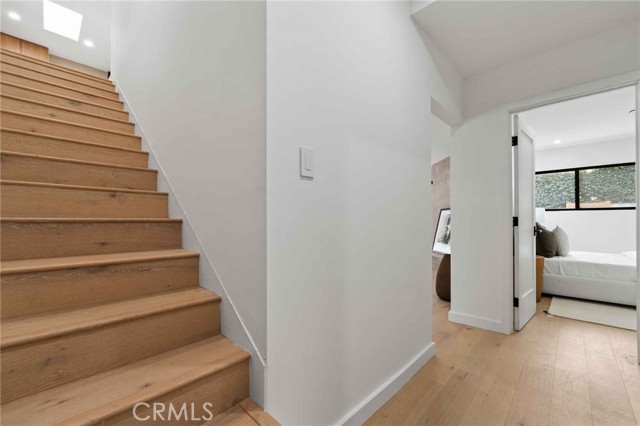 2416 Palm Avenue, Manhattan Beach CA: https://media.crmls.org/medias/b11242da-710c-4bc6-a375-1f8e4d2c1398.jpg