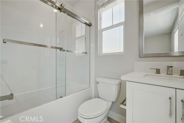 54 Sagan Way, Irvine CA: https://media.crmls.org/medias/b112dffc-7ffe-433a-bdd0-fbbdaf5bceb5.jpg