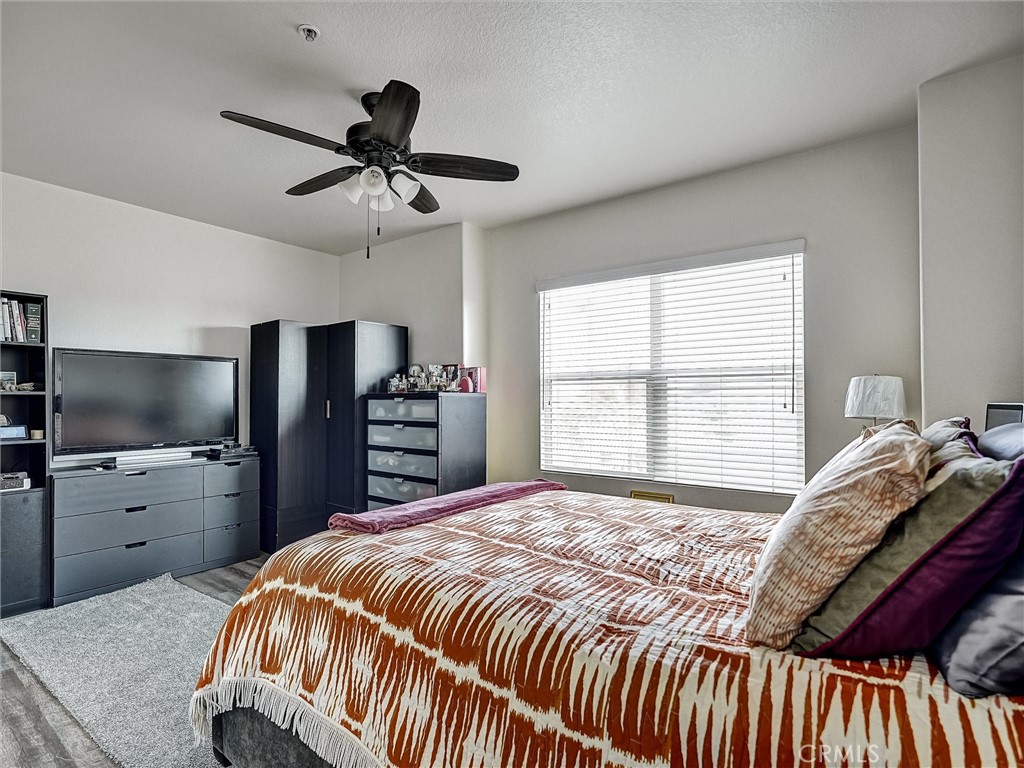 MLS #SB25240473 image #8