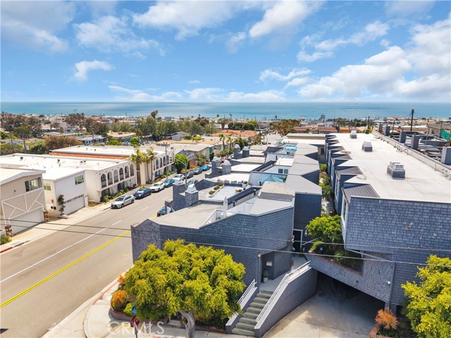 653 Manhattan Beach Blvd., Manhattan Beach, California 90266, 2 Bedrooms Bedrooms, 0 ,2 BathroomsBathrooms,Residential,For Sale,Manhattan Beach Blvd.,0,SB26112848