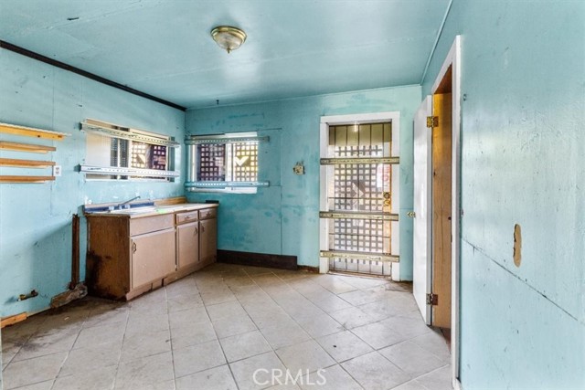 Detail Gallery Image 14 of 29 For 11184 Adella, Loma Linda,  CA 92318 - 3 Beds | 1 Baths