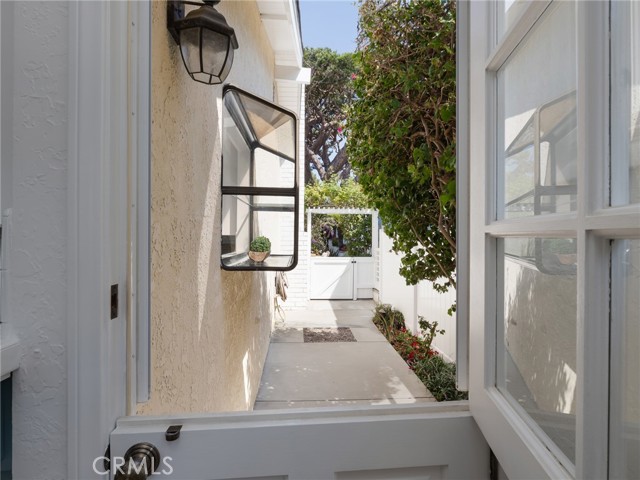 3509 Poinsettia Avenue, Manhattan Beach, California 90266, 4 Bedrooms Bedrooms, ,2 BathroomsBathrooms,Residential,Sold,Poinsettia,SB21155019