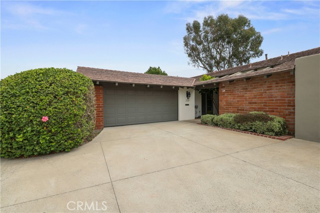 Detail Gallery Image 1 of 27 For 2220 Fiesta, Newport Beach,  CA 92660 - 3 Beds | 2 Baths