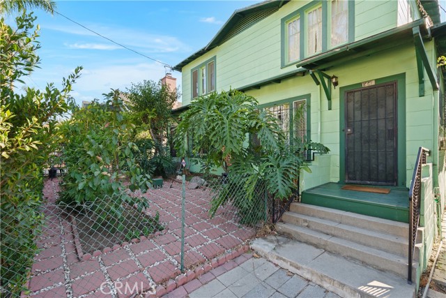 Detail Gallery Image 32 of 35 For 1446 Calumet Ave, Los Angeles,  CA 90026 - 5 Beds | 2/1 Baths