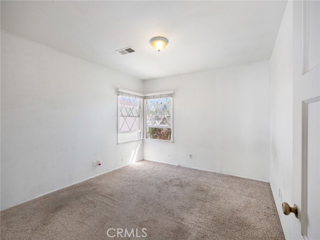 22933 Kent Avenue photo 20