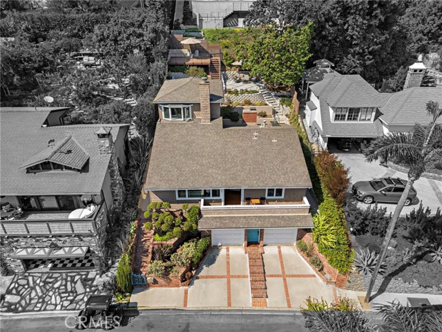 522 High Drive, Laguna Beach CA: https://media.crmls.org/medias/b1161ff9-fb1b-4ab0-a872-c9e145c743bc.jpg