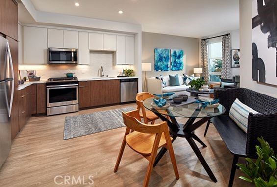 Detail Gallery Image 10 of 26 For 19525 W Nordoff St #25-662,  Northridge,  CA 91324 - 3 Beds | 2 Baths