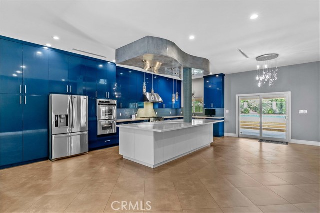 17206 Nugent Place, Granada Hills CA: https://media.crmls.org/medias/b1163553-8e26-4c49-8dfd-266c100acd19.jpg