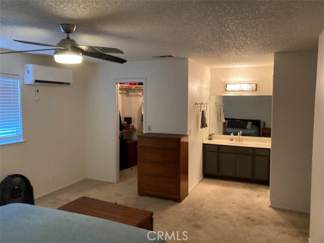 2113 Hillcrest Ave, Rosamond CA: https://media.crmls.org/medias/b116466e-5381-41e4-a2b7-e3698ceb7efd.jpg