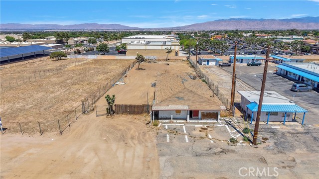 9777 Tamarisk Avenue, Hesperia, California 92345, ,Commercial Sale,For Sale,9777 Tamarisk Avenue,CRHD25111922