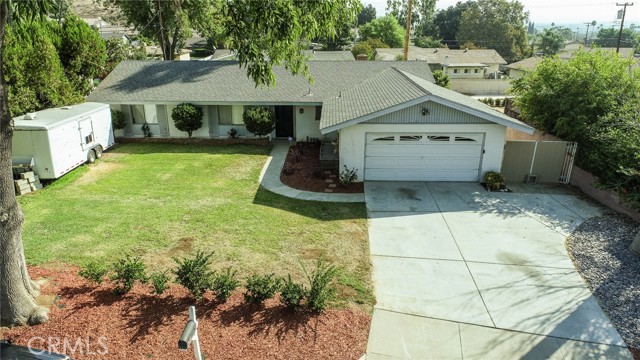 5353 Peacock Ln, Riverside, CA 92505