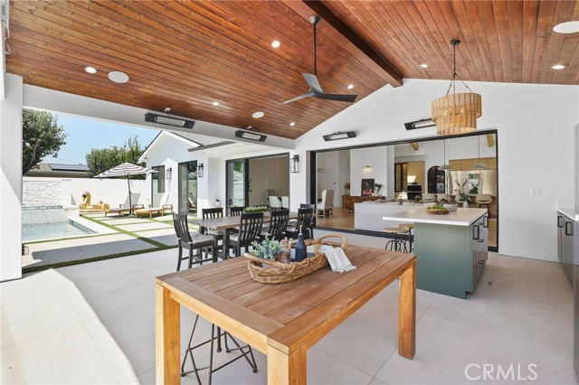 11444 Harrisburg Road, Rossmoor CA: https://media.crmls.org/medias/b119e107-815f-468f-a2c2-444586a3f876.jpg