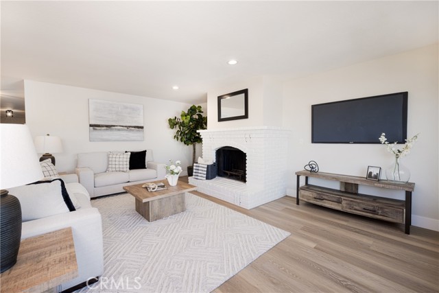Detail Gallery Image 7 of 28 For 29284 Big Range Rd, Canyon Lake,  CA 92587 - 3 Beds | 2 Baths