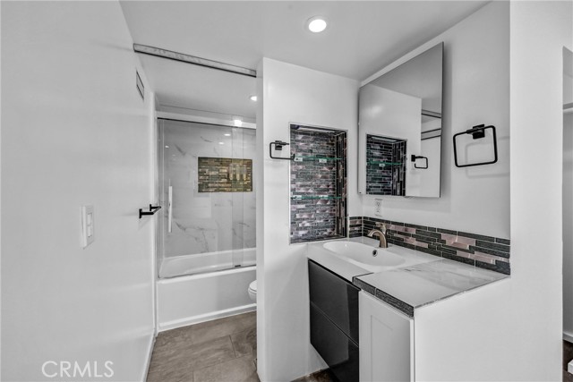 Detail Gallery Image 24 of 37 For 219 N Isabel St #4,  Glendale,  CA 91206 - 2 Beds | 2/1 Baths