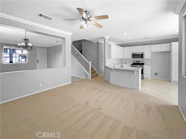 7411 Bull Run Place, Fontana CA: https://media.crmls.org/medias/b11bd7e2-e5e2-4d2b-a743-a87eda80cddf.jpg