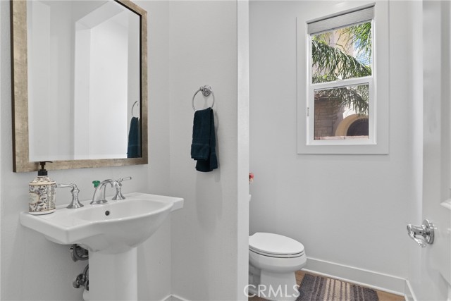 20535 W Bluebird Court, Porter Ranch CA: https://media.crmls.org/medias/b11bdcda-8f3f-4254-a789-1ffaa4eff5af.jpg