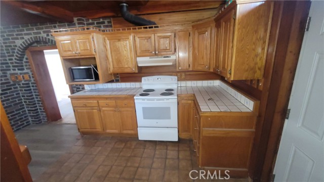 125 E Yermo Road, Yermo CA: https://media.crmls.org/medias/b11c1258-e637-484f-9baf-cd80e0132163.jpg